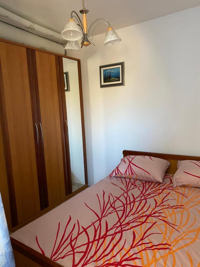 Apartman Njivice Extérieur photo