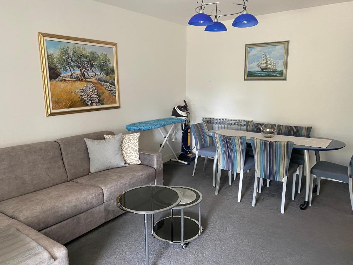 Apartman Njivice Extérieur photo