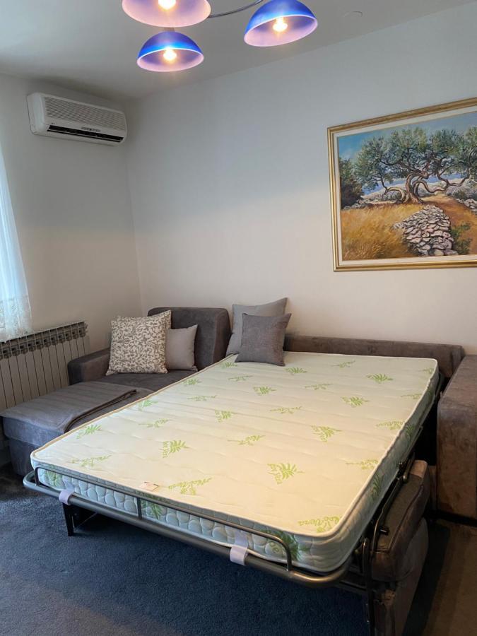 Apartman Njivice Extérieur photo