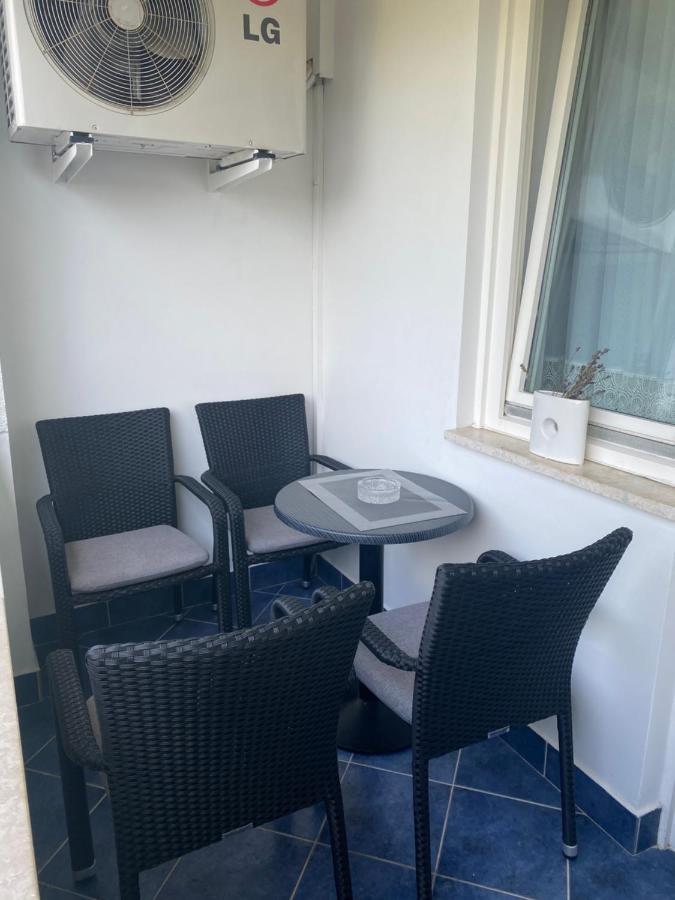 Apartman Njivice Extérieur photo